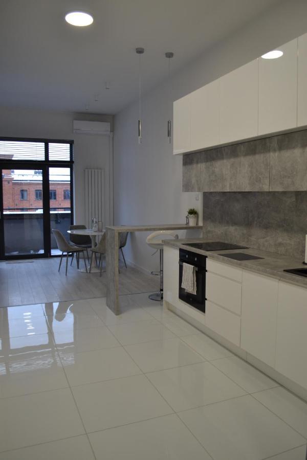 Exclusive Loft Tymienieckiego Street Apartment Lodź Bagian luar foto