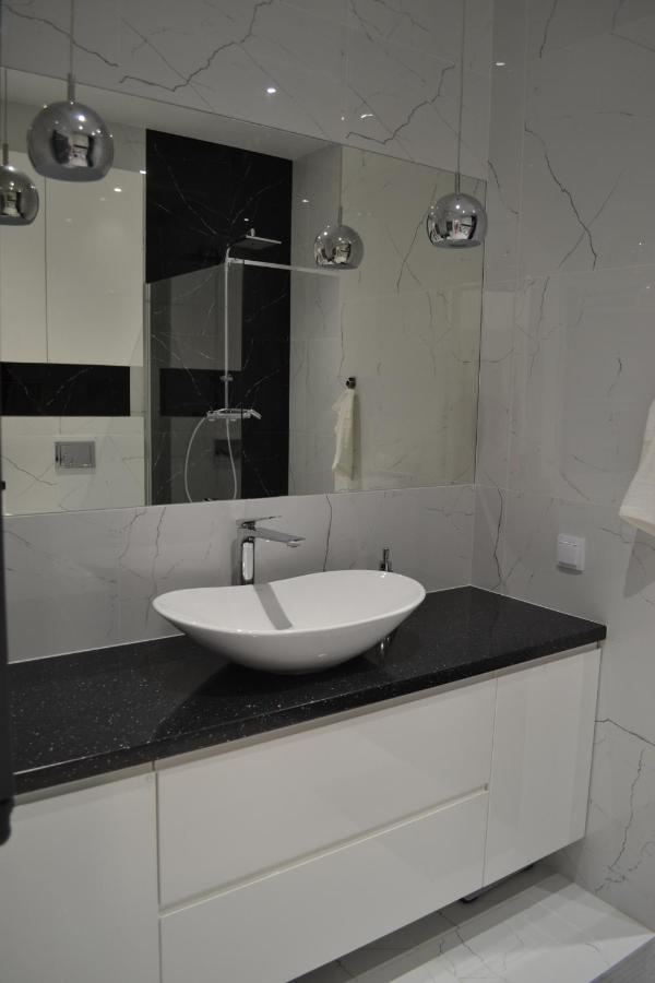 Exclusive Loft Tymienieckiego Street Apartment Lodź Bagian luar foto