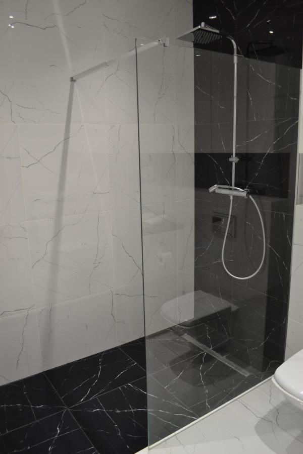 Exclusive Loft Tymienieckiego Street Apartment Lodź Bagian luar foto